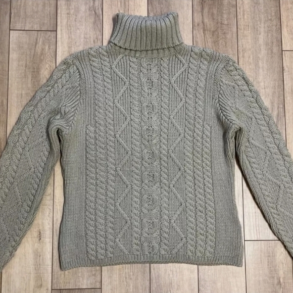 Paul James 100% Wool Cropped Fisherman’s Knit Turtleneck Sweater Size M - Picture 1 of 8